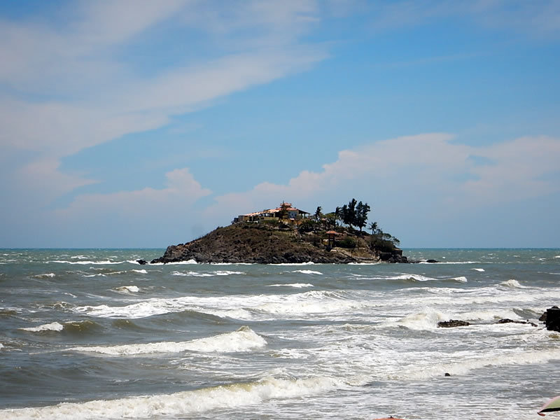 ブンタウの絶景ポイント「Lighthouse」と「Vung Tau Beach」へ Go !!