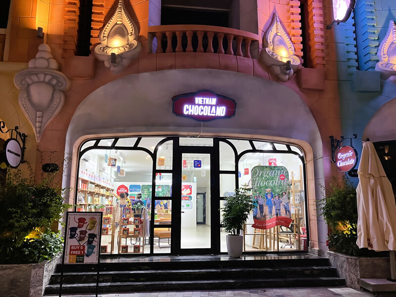 VIETNAM CHOCOLAND ３号店が人気観光地ニャチャンにオープン
